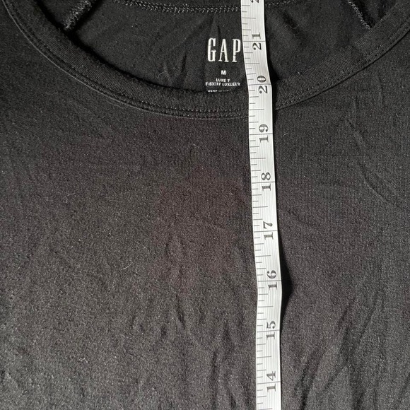 Flowy Ruffle Sleeve Gap Top - Picture 4 of 4